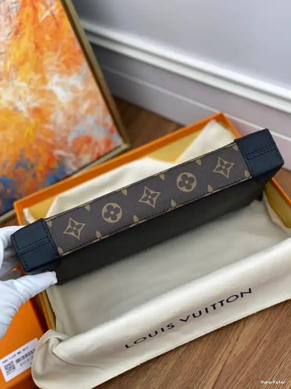 STEAMER LOUIS VUITTON VOYAGE POCHETTE 0531